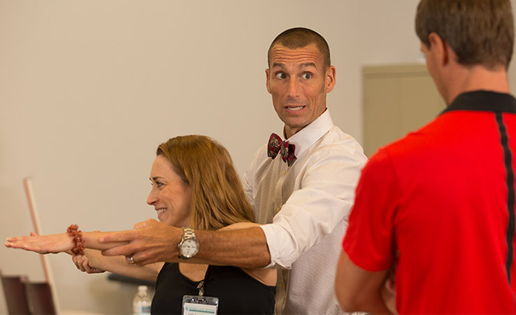 The Continuing Professional Education (CPE) Running Rehabilitation seminars are offered to physical therapists and athletic trainers and are taught by a USAHS alumnus.