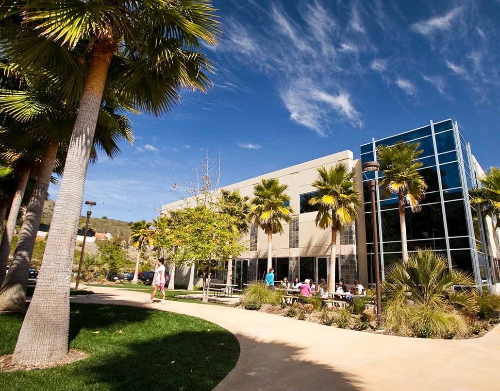  Study in the center of innovation.